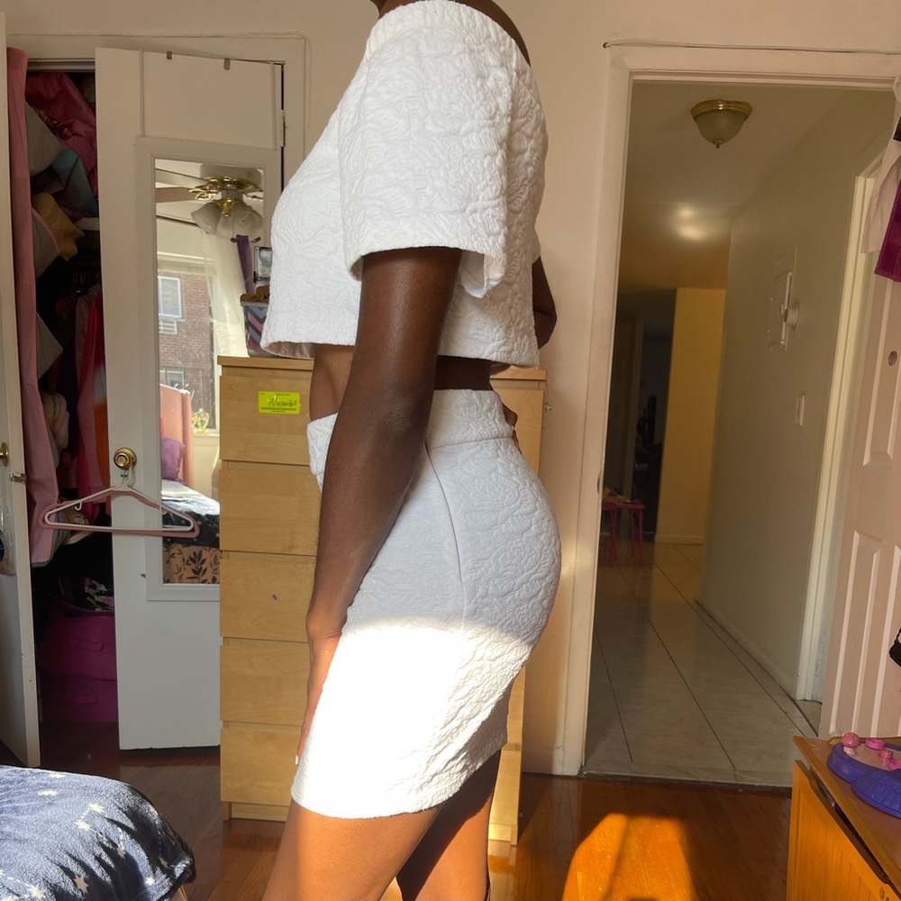Guess 2 Piece Set